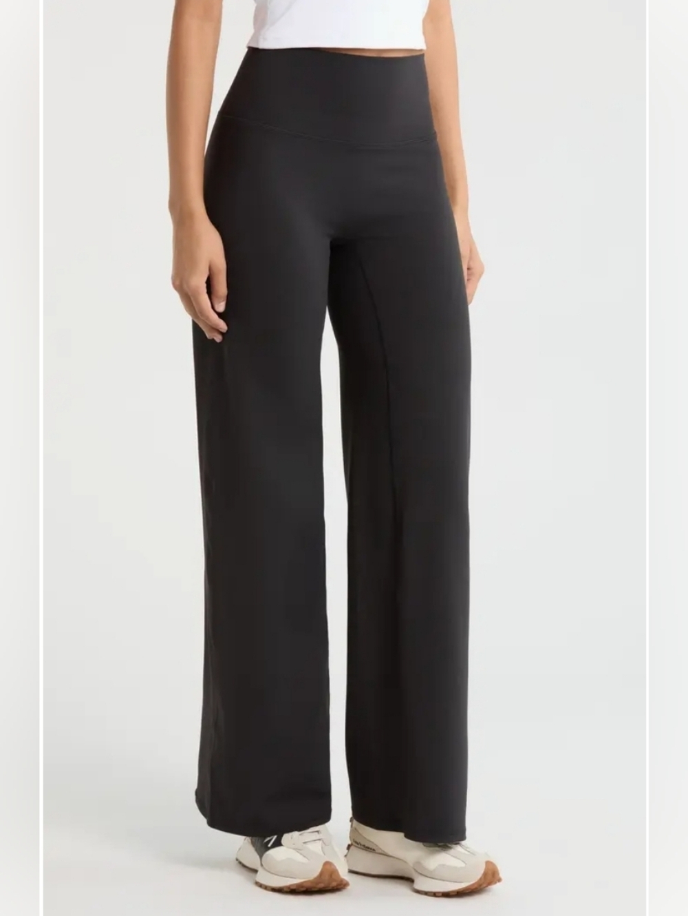 NWT Zella Black High Waist Straight Leg Pants Size 8 🖤 - Picture 3 of 14